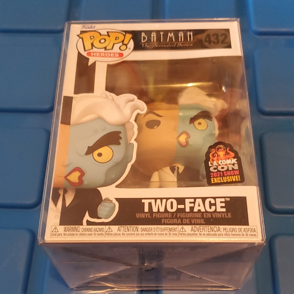 Dc Batman Two-face #432 Funko Pop L.a Comic Con Exclusive